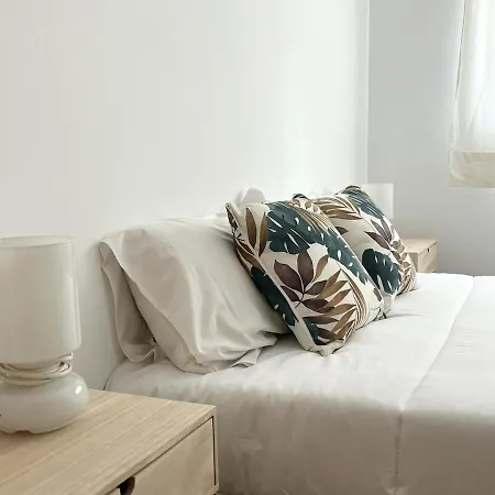 Apartamento Flores - Familias - Parejas - Parking - Piscina *