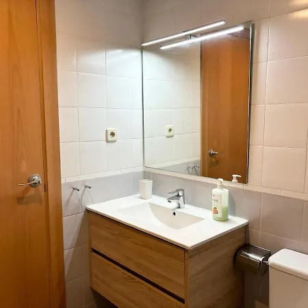 Flores - Familias - Parejas - Parking - Piscina Apartamento