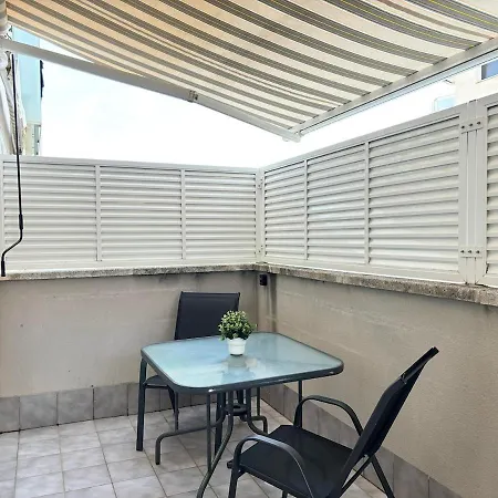 Apartamento Flores - Familias - Parejas - Parking - Piscina Lloret de Mar